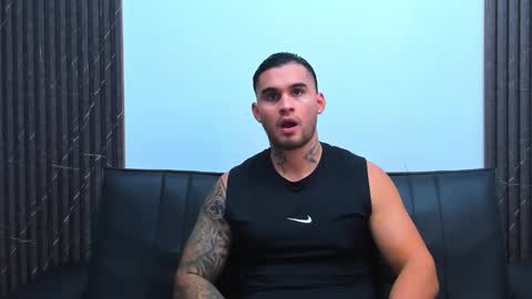 jacobsthorm online show from November 2025 03:38:02 AM