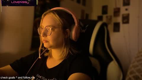 jacywinslat online show from October 2025 06:50:02 PM