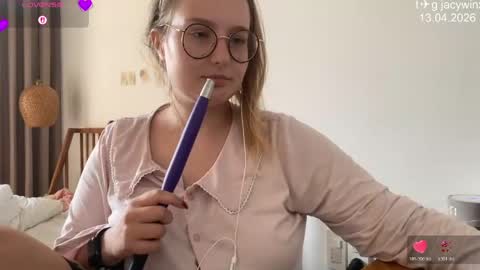 jacywinslat online show from April 2026 10:10:01 AM