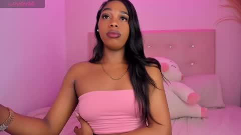 Vanniall online show from February 2025 03:39:02 PM