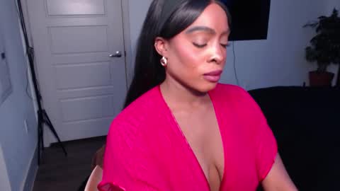 Jade online show from December 2025 08:03:02 PM