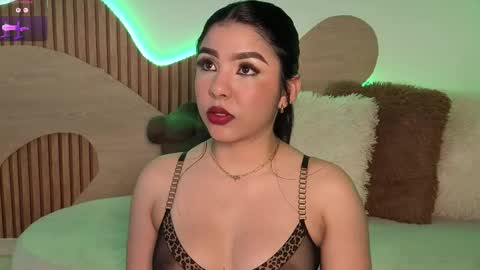 Snapshot of jade_bonnet chatting on February 2026 12:10:01 PM Jade Bonnet online show from February 2026 12:10:01 PM