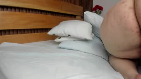 Snapshot of jade_cruz20 chatting on January 2025 06:40:01 PM jade_cruz20 online show from January 2025 06:40:01 PM