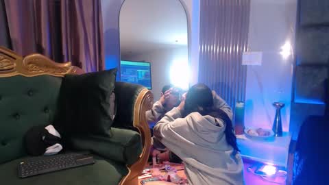 Sara online show from September 2025 12:27:01 PM