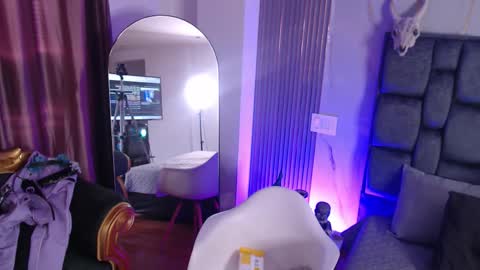 Sara online show from October 2025 12:15:02 PM