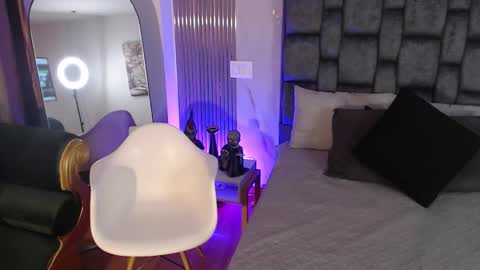 Sara online show from October 2025 12:17:01 PM