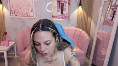 Jade  online show from September 2025 03:50:02 AM