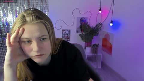 Jade online show from December 2024 04:48:01 PM