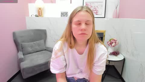 Jade online show from January 2025 02:54:01 AM