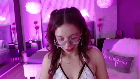 JADE online show from October 2025 08:48:01 PM