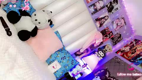 Jadee Williamss online show from November 2025 03:00:01 PM