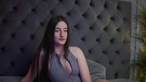 Snapshot of jadehazy chatting on May 2026 07:34:01 PM Jade online show from May 2026 07:34:01 PM