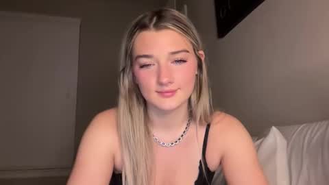 Jade james online show from March 2026 03:23:01 AM