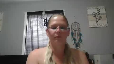 JadeLuv online show from October 2025 06:13:02 PM