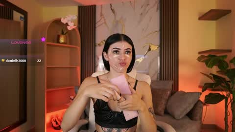 Snapshot of jadesummerr chatting on June 2026 11:38:01 AM Jade Summer online show from June 2026 11:38:01 AM