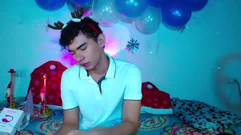 javi15  online show from December 2024 06:52:01 AM