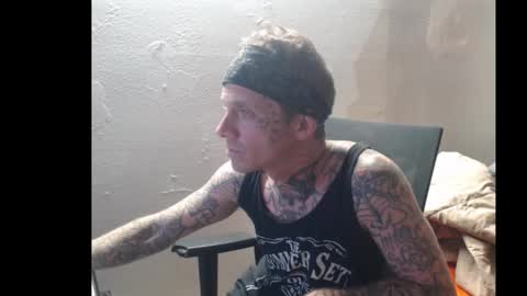 showingitoff online show from October 2025 05:08:01 AM