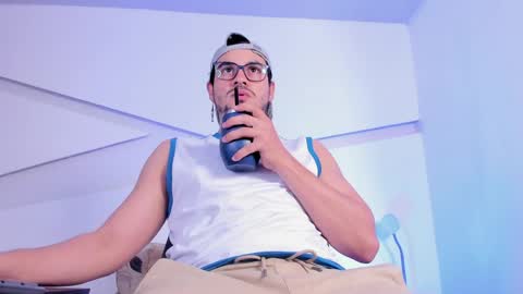 Jake  online show from April 2026 03:01:04 AM