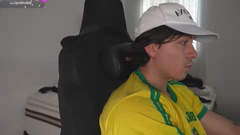 jake_murphy online show from November 2025 08:19:02 PM