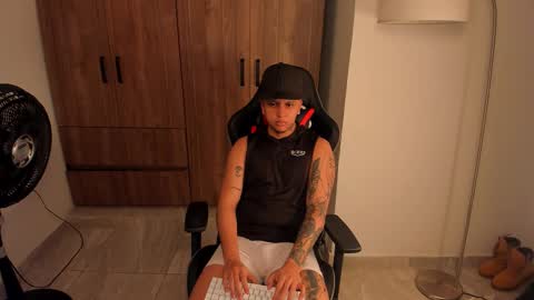 Snapshot of jake_pons chatting on February 2026 04:05:02 AM Jake Pons online show from February 2026 04:05:02 AM