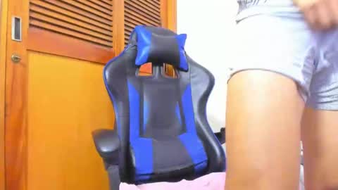 Hi guys im new 3 online show from January 2025 10:16:02 PM