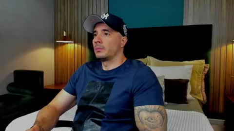 jakestone_1 online show from November 2025 12:22:01 AM