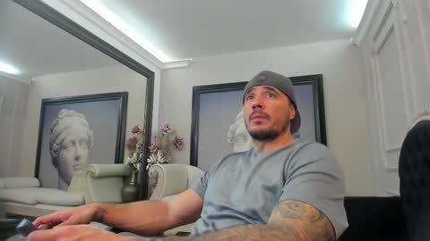 jakestone_1 online show from January 2026 01:21:02 AM