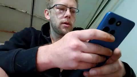 JakeysSnakey420 online show from April 2026 01:55:02 PM