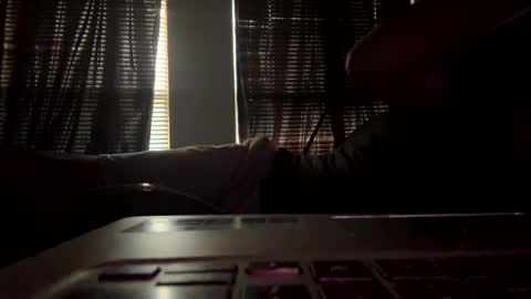 Jamacian online show from October 2025 05:11:02 PM