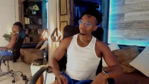   online show from October 2025 04:02:01 AM