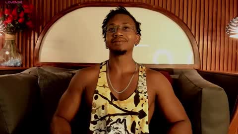   online show from November 2025 02:33:01 AM