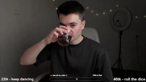 Snapshot of jame_flow chatting on February 2025 10:14:02 PM Hey there Im Jame online show from February 2025 10:14:02 PM