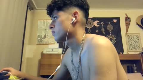 Snapshot of james203410 chatting on February 2026 01:28:01 AM James online show from February 2026 01:28:01 AM