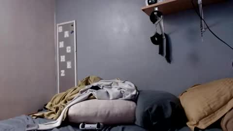 what you in too online show from April 2026 05:12:02 AM