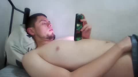 james_200100 online show from March 2026 07:19:01 PM