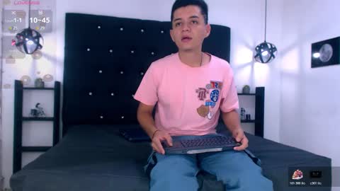 James y Kenet online show from February 2026 11:44:02 AM