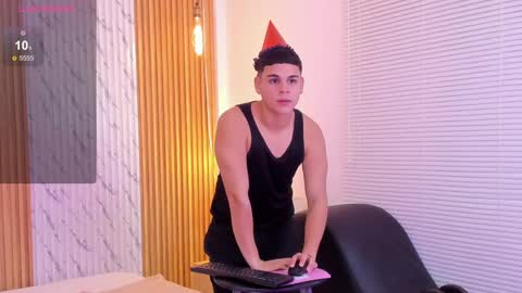 James online show from November 2025 08:08:01 PM