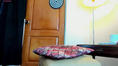 Snapshot of james_thick1 chatting on February 2026 04:05:02 PM James online show from February 2026 04:05:02 PM