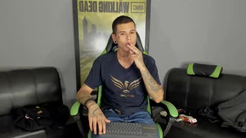 Jamesinked  online show from January 2025 02:24:02 AM