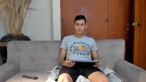 Snapshot of jamesinked_ chatting on November 2025 08:07:01 PM Jamesinked online show from November 2025 08:07:01 PM