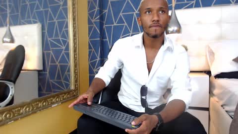 James  online show from February 2025 06:24:02 PM