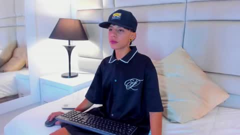 jamess_ford online show from January 2025 10:02:01 PM