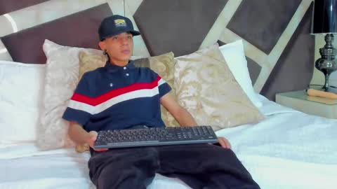 jamess_ford online show from January 2025 06:23:01 PM