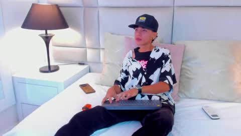 jamess_ford online show from January 2025 05:51:01 PM