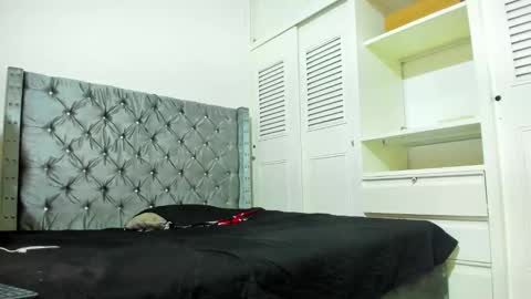 jamiee f online show from March 2026 04:11:02 PM