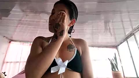 janariivera1 online show from December 2025 06:26:02 PM