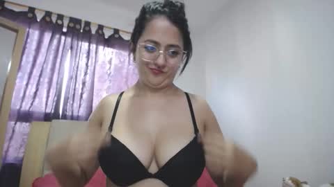 Johanna online show from March 2026 09:45:01 PM