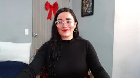 Snapshot of jane_and_paul1 chatting on April 2026 04:25:01 PM online show from April 2026 04:25:01 PM