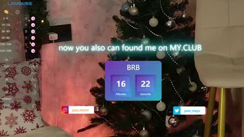 Snapshot of jane_meys chatting on December 2024 11:19:02 AM your kitty JANE roawww online show from December 2024 11:19:02 AM