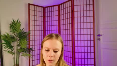 Snapshot of jane_westt chatting on March 2026 01:40:02 PM jane_westt online show from March 2026 01:40:02 PM